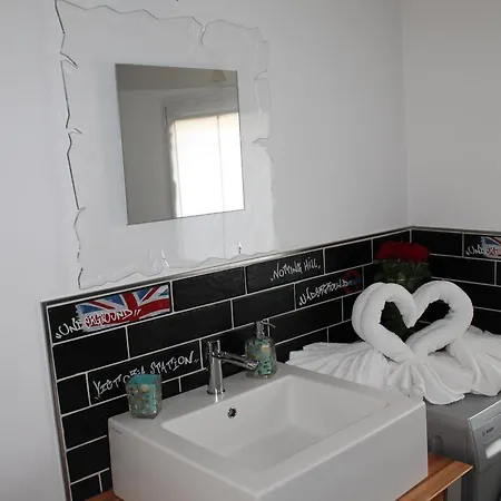 My Chic Garda House * Castelnuovo del Garda